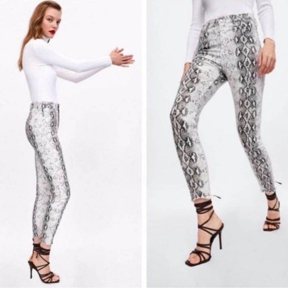 Zara Woman High Waist Snake Print Jeans Gray Size 4